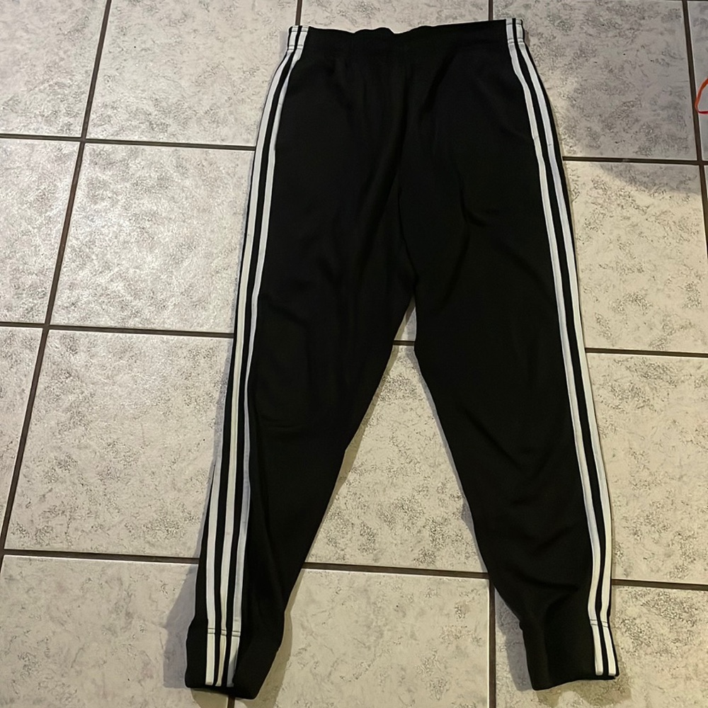 Women’s Adidas pants size M